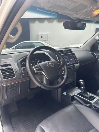 Toyota Prado Vx 2022 Blanco