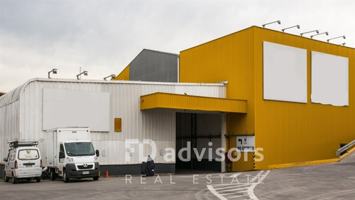 Arriendo De Bodegas En Centro Logístico 450 M2 - Ñuñoa