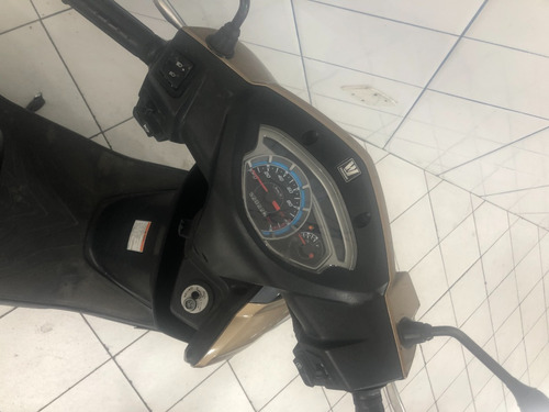 Imagem 6 de 8 de Lindy 125 2023 0km - Vermelha -documento Total De Brinde.