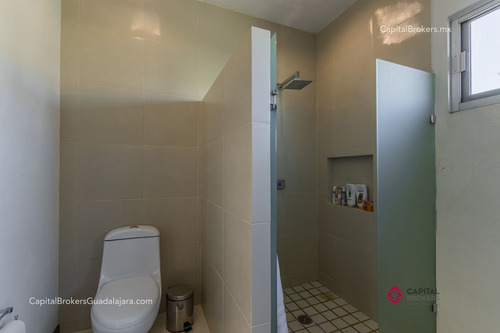Residencia De Lujo En Los Olivos En Venta