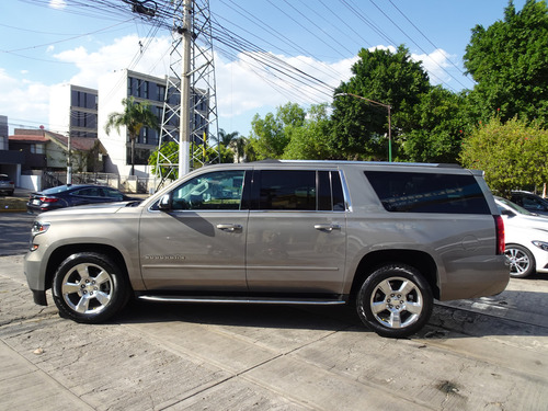 Chevrolet Suburban 5.4 Premier Piel 4x4 At