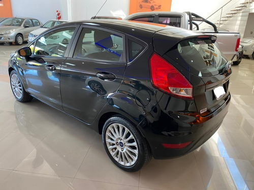 Ford Fiesta Kinetic Design 1.6 5p Se 2014