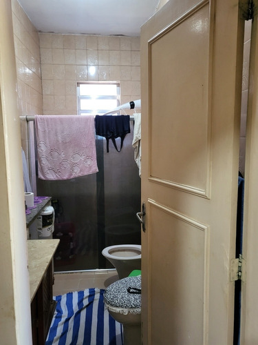 Imagem 7 de 30 de Casa 3 Quartos Uma Suíte , Piscina E Lojas