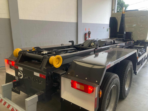 Volvo Vm 290 6x2 2025/2025 Rollon Rollof Grimald Gr 25