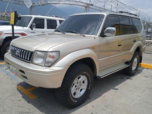 Imagen 1 de 13 de Toyota Prado