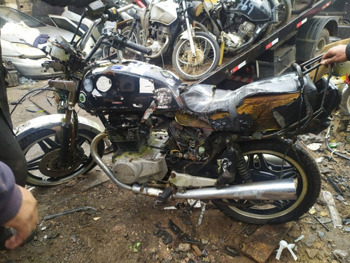 Imagem 2 de 4 de Honda Cb400 1981 Sucata Somente Peças