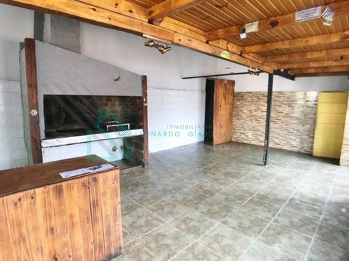Imagen 3 de 11 de Colonia Del Sacramento - Salón Comercial Céntrico