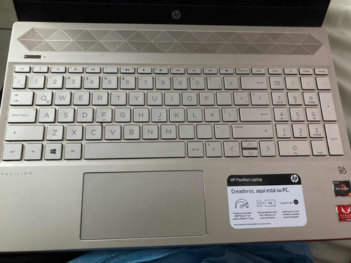 Laptop Hp Pavilion 15-cw1012la (Usado)