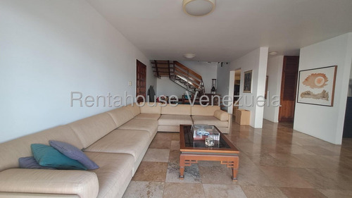 Linda ,comoda Y Funcional Casa En Venta Ubicada En Naranjos Del Cafetal 24-18040