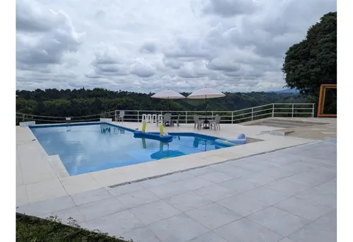 Vendo Hostal, Amoblada, Cerca A Recuca