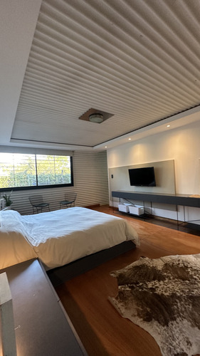 Venta Casa En Un Planta Cpileta - De Diseño Moderno Y En La Mejor Zona Del Golf De Villa Allende! La Vas A Perder