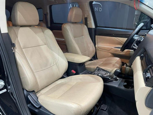 Imagem 7 de 15 de Mitsubishi Outlander 3.0 Gt Full Techonology 4x4 V6 24v Gaso