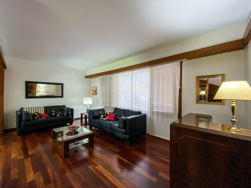 Imagen 19 de 30 de Venta Casa Devoto 6 Amb Cochera Y Jardin, Parrilla