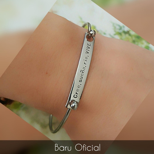 Imagen 2 de 5 de Pulsera Esclava De Acero Abertura Fácil Con Frase Cree