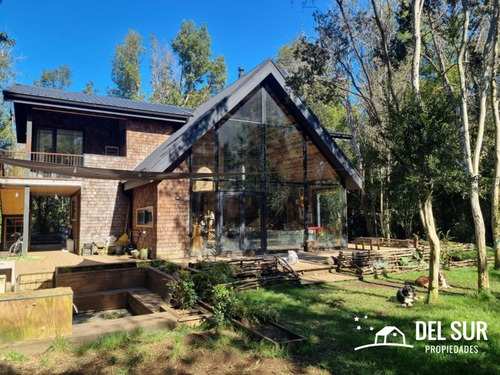 Casa Moderna Rodeada De Bosque En Loteo Urbanizado Sta Clara