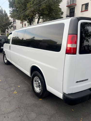 Chevrolet Express 6.0ls C 15 Pas At