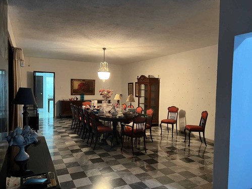 Imagen 11 de 13 de Casa En Renta En Merida A 1 Cuadra De Paseo Montejo Y Circui