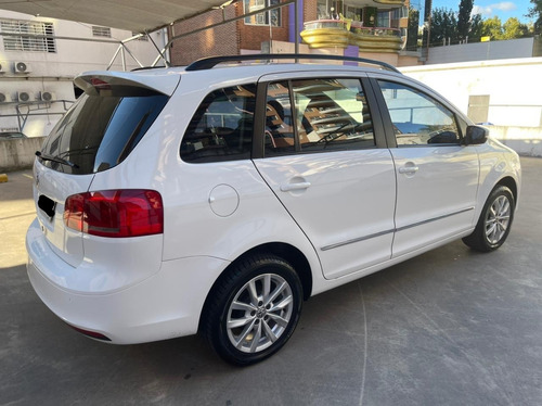 Volkswagen Suran 1.6 Highline 101cv 2013