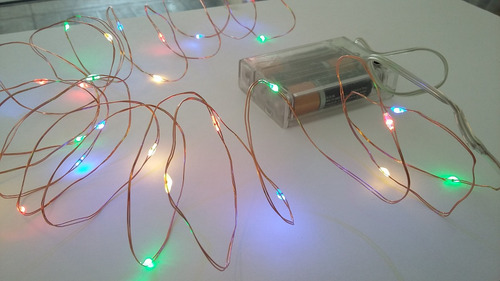 Serie De Luces De Hadas 30 Leds Rgb / 3m Cobre