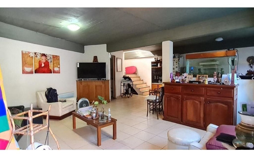Imagen 8 de 26 de Casa En Venta En Caseros