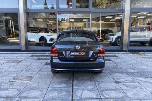 Volkswagen Polo 1.6 Comfortline Tiptronic