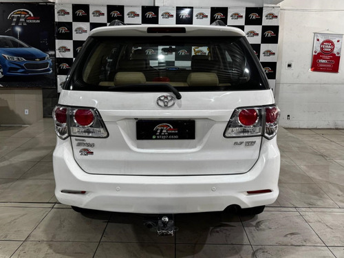 Toyota Hilux SW4 2.7 SR 4X2 16V FLEX 4P AUTOMÁTICO