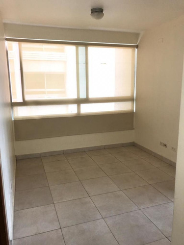 Venta De Apartamento En Ph Terrawind, San Francisco 19-11174