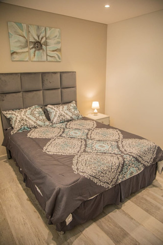 Vendo Casa Amoblada Con Piscina En El Barrio Cerrado Aguavista: 4 Habitaciones Y 5 Baños