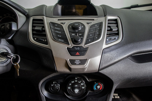 Imagen 11 de 15 de Ford Fiesta Desing Trend Plus 1.6 Nafta Jxt Nv