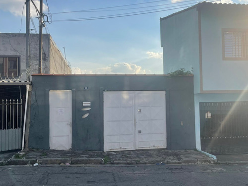 Casa 3 Cômodos, Terreno De 6x23,sala, Cozinha, Quarto E Wc,