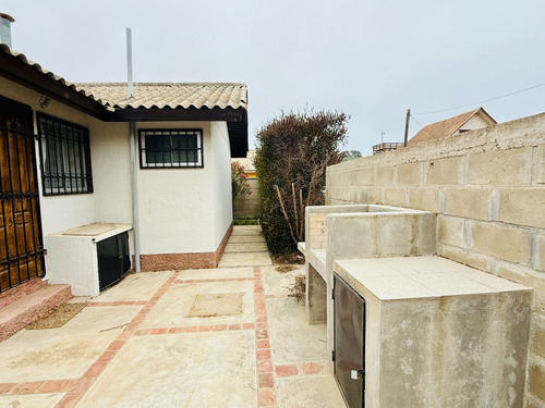 Hermosa Casa Algarrobo