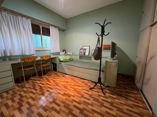 Imagen 17 de 29 de Casa 4 Dormitorios En Planta Baja, Almagro, Cochera, Patio, Terraza Con Parrilla. A Metros De Av. Córdoba