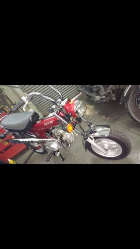 Honda Dax 70