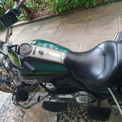 Motocicleta Verde 2016.