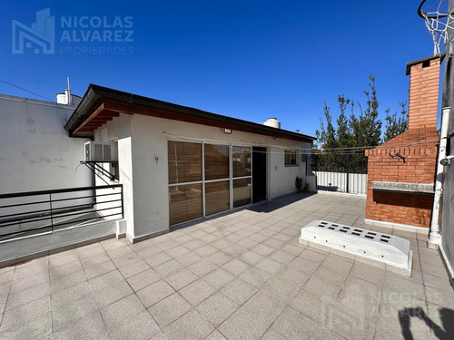Espectacular Casa 4 Ambientes En Venta Con Quincho, Lomas Del Mirador