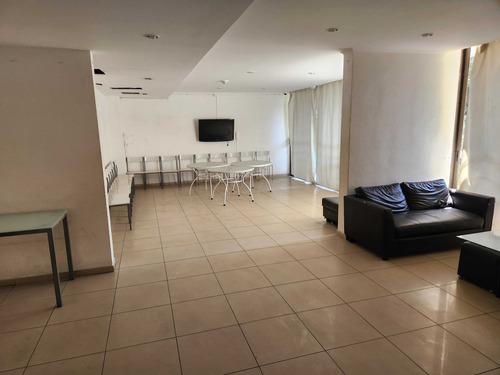 Precio De Oferta. 2 Cuadras Metro Egaña (84847)