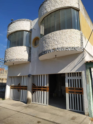 Imagen 1 de 24 de Se Vende Casa En Santa Rita Linares Alcántara 04124827470