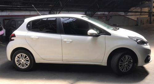 Peugeot 208 1.6 Allure 2017