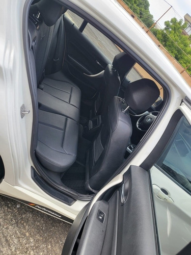 Imagen 9 de 10 de Bmw Serie 1 2014 1.6 116i F20 Urban Line