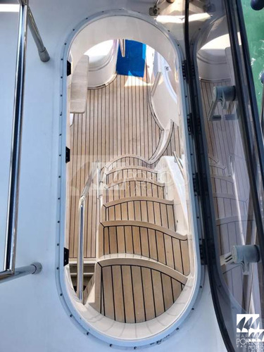 Intermarine 42 Fly