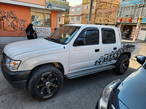 Toyota Hilux 2.4l Chasis 4x4