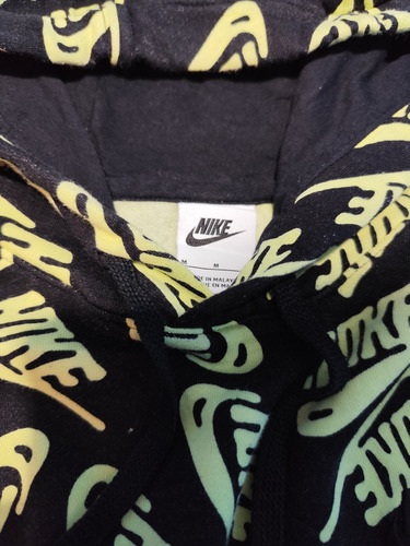 Campera Nike Logos All Over Swoosh Noadidas Nojordan Pipitas (Usado)