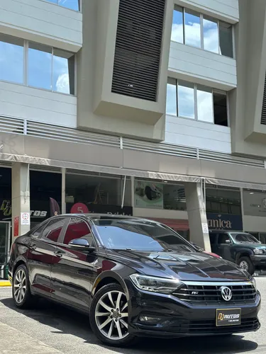 Volkswagen Jetta 1.4 Tsi R-line