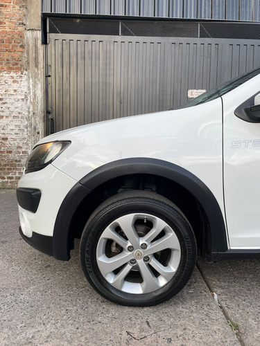 Renault Sandero Stepway 1.6 Privilege 105cv