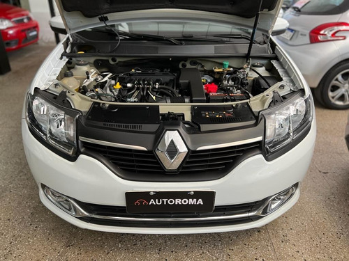 Imagen 6 de 9 de Renault Nuevo Logan Privilege 1.6 16v Gnc