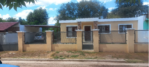 Casa Cuatro Ambientes 75mts Cuadrados