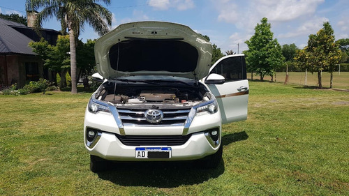Toyota Sw4 2.8 Srx 177cv 4x4 7as At 2019