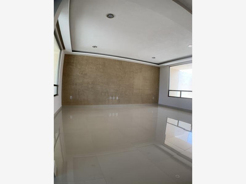 Imagen 4 de 12 de Casa Sola En Venta Priv. Res. Monte Novo Con Alberca Y Áreas Verdes. 3 Recámaras.