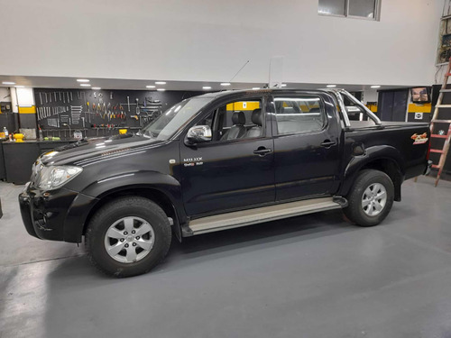 Toyota Hilux Pick-Up 3.0 Cd Srv Cuero I 171cv 4x4 4at