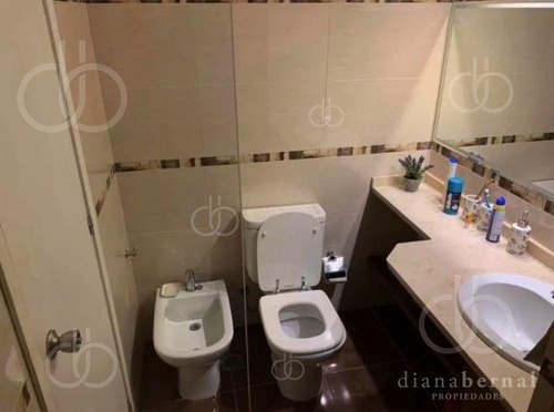 Imagen 8 de 14 de Casa En Punta Del Este, Playa Mansa. Excelente Ubicación A Una Cuadra De La Playa. - Ref: 54149